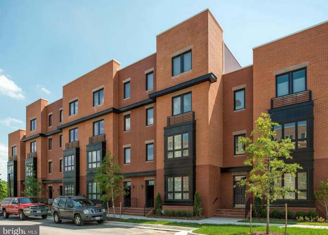 Property at 1820 Potomac Ave, Alexandria, VA 22301, 3 beds, 4.5 baths