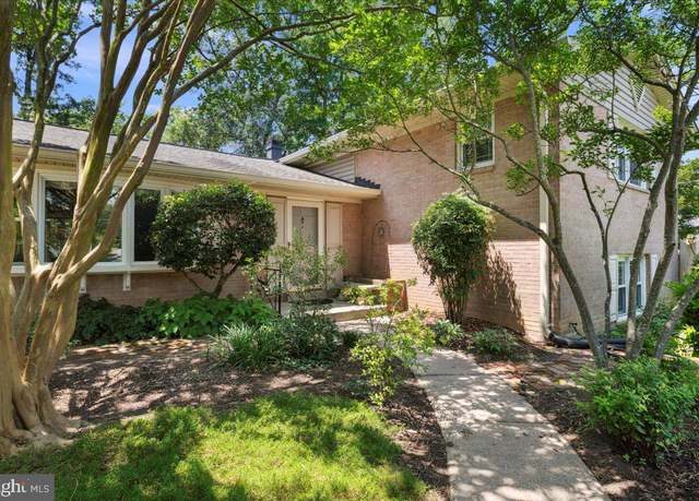 Property at 9210 Cherrytree Dr, Alexandria, VA 22309, 4 beds, 3 baths
