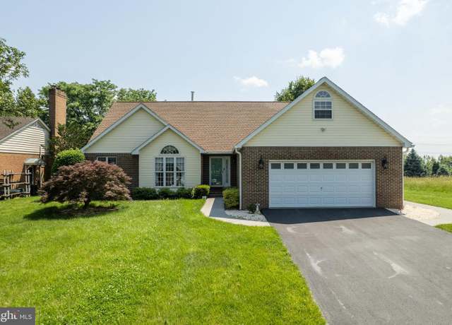 Property at 1629 Pondview Dr, Winchester, VA 22601, 4 beds, 3.5 baths