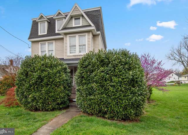 Property at 409 E Main St, Westminster, MD 21157, 3 beds, 2 baths