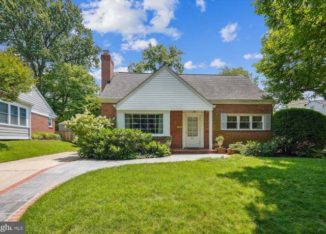 Property at 9911 Thornwood Rd, Kensington, MD 20895, 4 beds, 2 baths