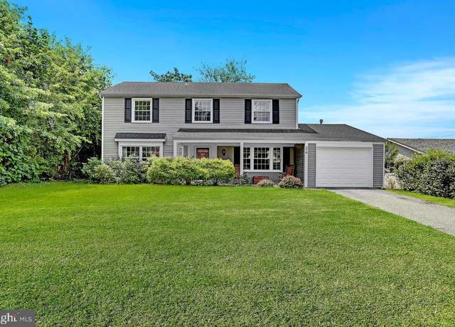 Property at 24 Peachfield Ln, Willingboro, NJ 08046, 3 beds, 2.5 baths