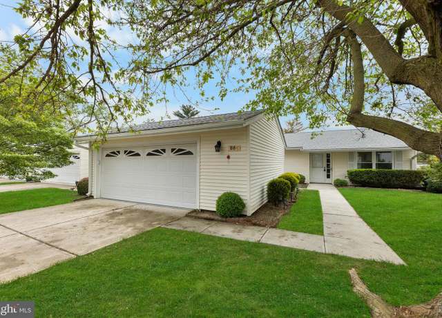 Property at 88-C Dogwood Plz, Monroe Township, NJ 08831, 3 beds, 2 baths