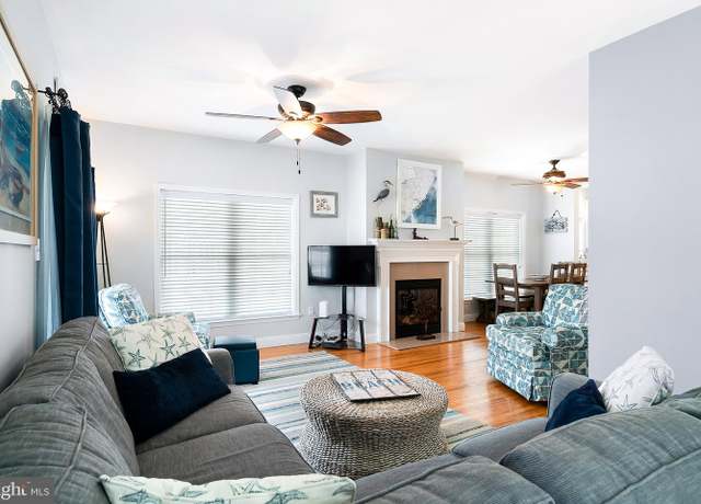 Property at 114 S Central Ave, Surf City, NJ 08008, 4 beds, 2.5 baths