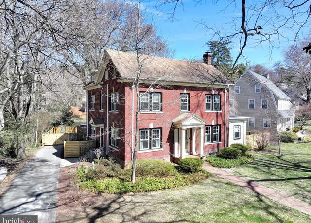 Property at 57 Park Rd, Reading, PA 19609, 4 beds, 2.5 baths