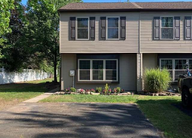 Property at 171 Redwood Dr, Quakertown, PA 18951, 3 beds, 1.5 baths