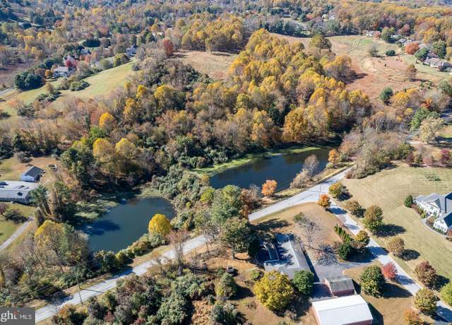 Property at 850 Locust Grove Rd, West Chester, PA 19382