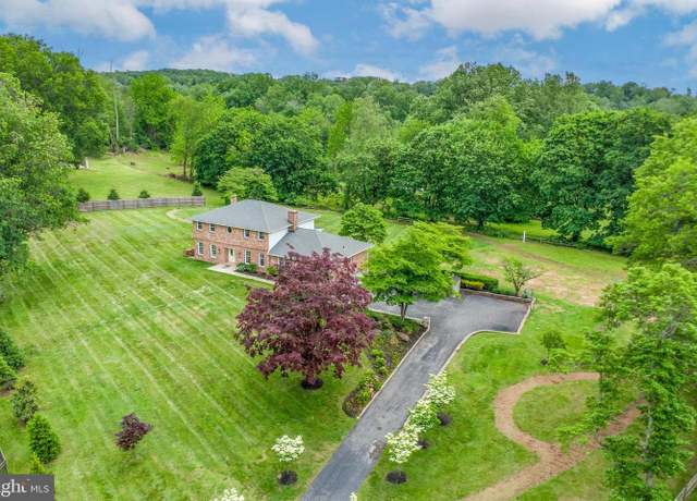 Property at 254 Old Gradyville Rd, Glen Mills, PA 19342, 5 beds, 3 baths