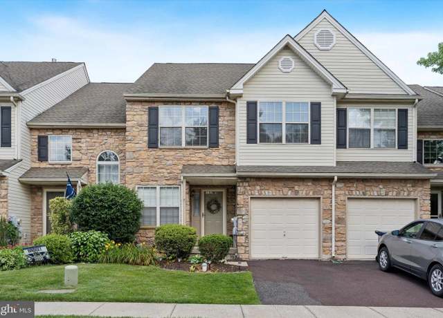 Property at 2405 Carriage Ln, Royersford, PA 19468, 3 beds, 2.5 baths