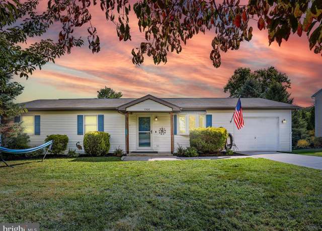 Property at 1360 Grandview Rd, Hanover, PA 17331, 3 beds, 2 baths