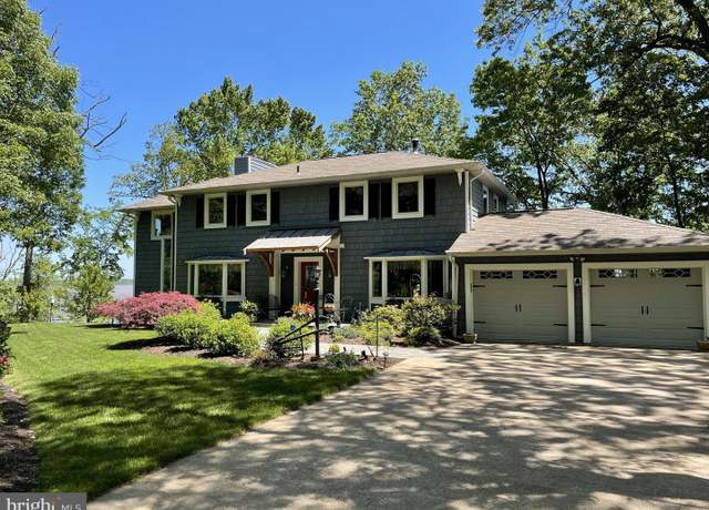 Property at 11801 River Dr, Lorton, VA 22079, 4 beds, 4.5 baths