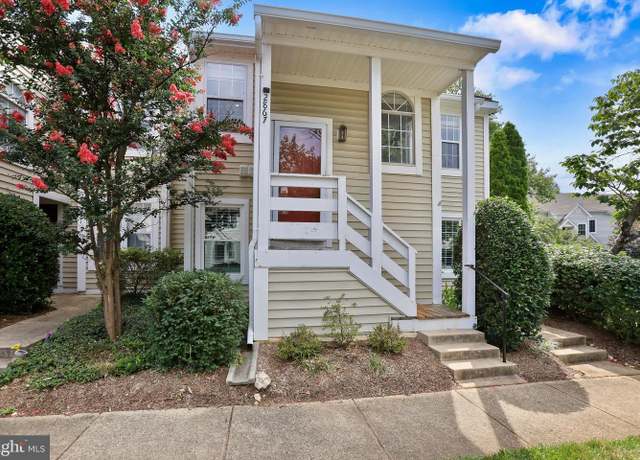 Property at 2867 Yarling Ct #2867, Falls Church, VA 22042, 2 beds, 1 bath