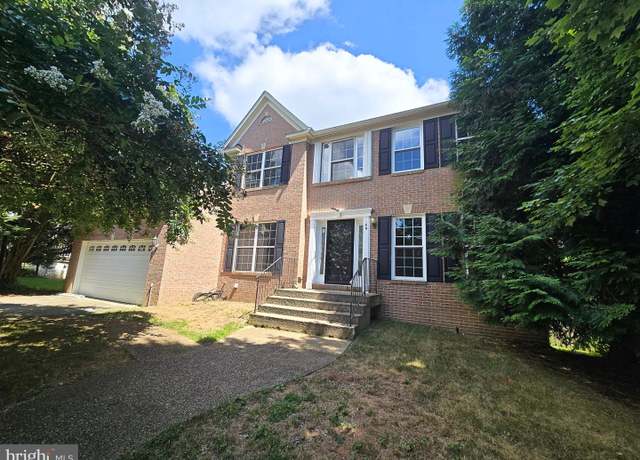 Property at 49 Basalt Dr, Fredericksburg, VA 22406, 5 beds, 4.5 baths