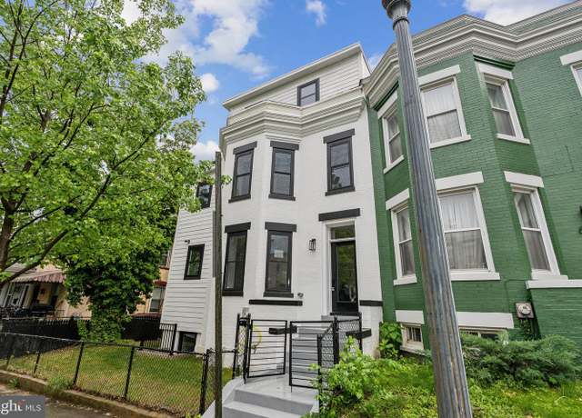 Property at 660 Columbia Rd NW, Washington, DC 20001, 6 beds, 4.5 baths
