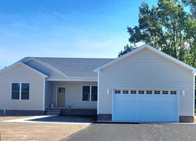 Property at 59 Bradley St, Harrington, DE 19952, 3 beds, 2 baths