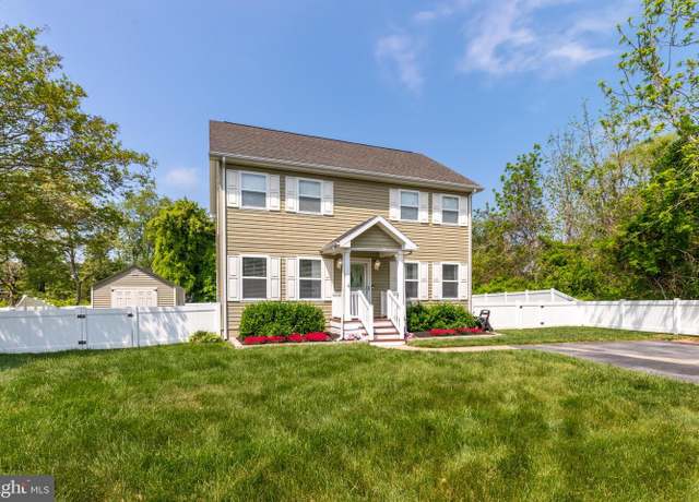 Property at 102 Austin Cir, Berlin, MD 21811, 4 beds, 3 baths