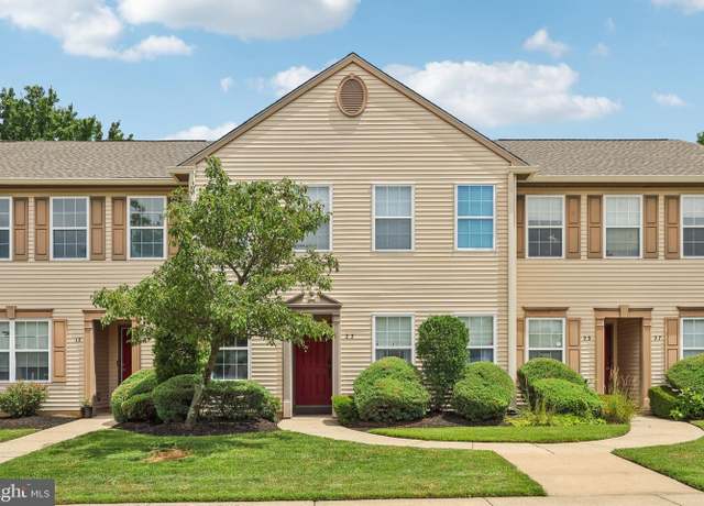 Property at 21 Foxglove Dr, Delran, NJ 08075, 2 beds, 1 bath