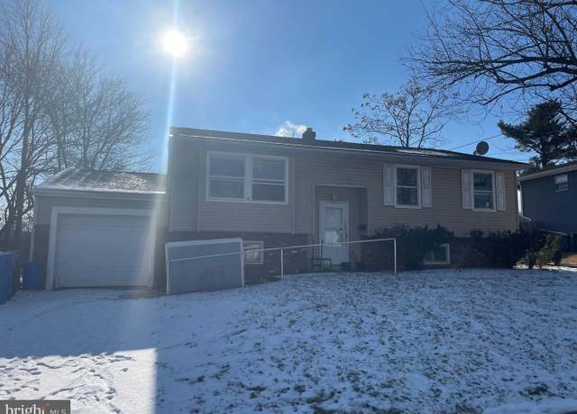 Property at 136 Vanderbilt Ave, Woodbury Heights, NJ 08097, 4 beds, 1.5 baths