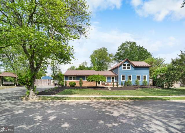 Property at 896 E Atlantic Ave, Sewell, NJ 08080, 4 beds, 2 baths