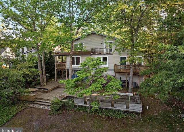 Property at 833 Buccaneer, Manahawkin, NJ 08050, 5 beds, 3.5 baths