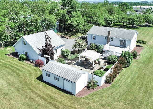 Property at 625 Brown Rd, Myerstown, PA 17067, 5 beds, 3 baths