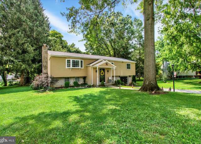 Property at 5 Michele Ct, Reading, PA 19606, 4 beds, 2.5 baths