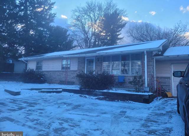 Property at 155 Grandview Rd, Hummelstown, PA 17036, 3 beds, 2 baths