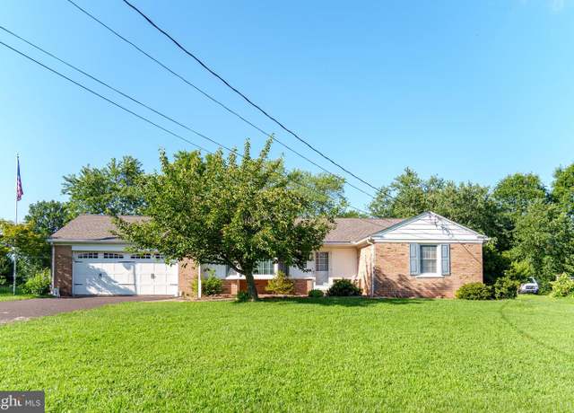 Property at 483 Smokepipe Rd, Souderton, PA 18964, 3 beds, 3 baths
