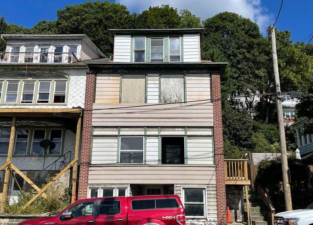 Property at 29 E Sunbury St, Shamokin, PA 17872, 10 beds, 7 baths