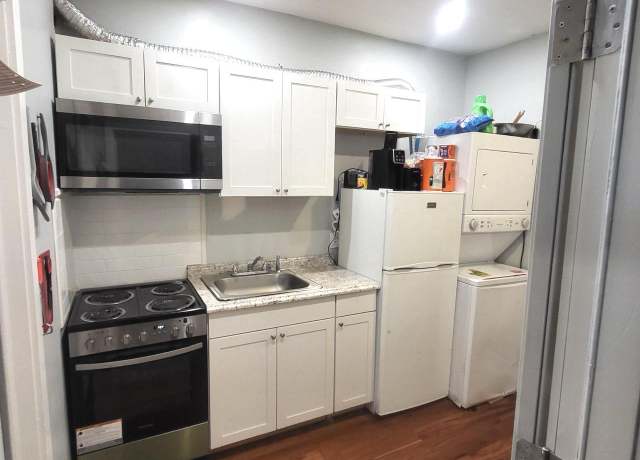 Property at 6108 Walnut St, Philadelphia, PA 19139, 5 beds
