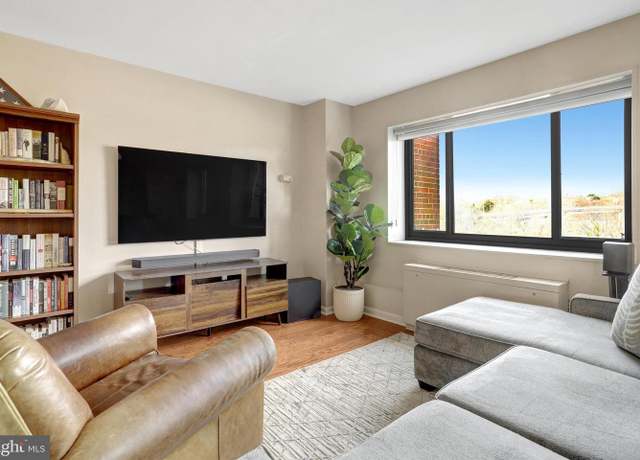 Property at 1300 S Arlington Ridge Rd #303, Arlington, VA 22202, 1 bed, 1 bath