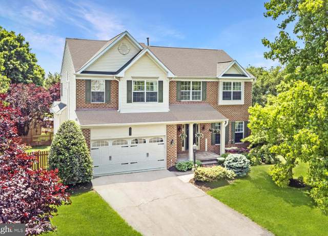 Property at 43413 Countrywalk Ct, Ashburn, VA 20147, 4 beds, 3.5 baths