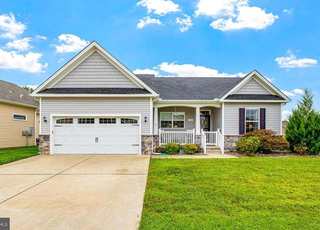 Property at 16 Lexie Ct, Dover, DE 19904, 2 beds, 2 baths