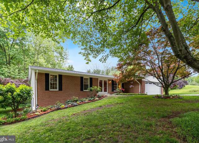 Property at 2012 Smoky Rd, Huntingtown, MD 20639, 4 beds, 3 baths