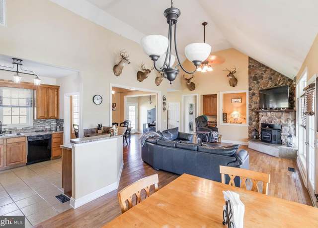 Property at 6713 Bens Ln, Hurlock, MD 21643, 3 beds, 3 baths