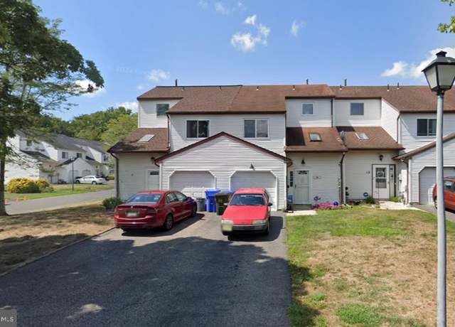Property at 14 Cinnamon Dr, Lumberton, NJ 08048, 3 beds, 2.5 baths