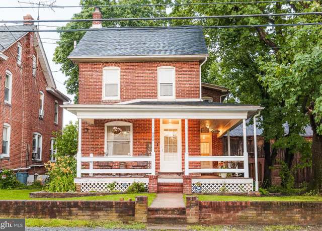 Property at 850 N Reading Ave, Boyertown, PA 19512, 3 beds, 1.5 baths