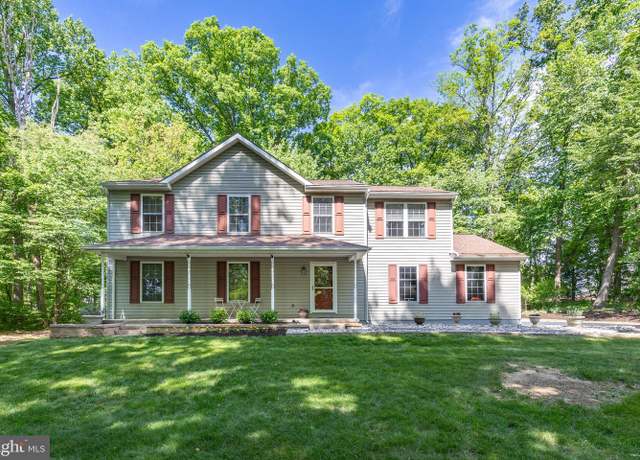 Property at 189 Horseshoe Ln, Coatesville, PA 19320, 4 beds, 2.5 baths