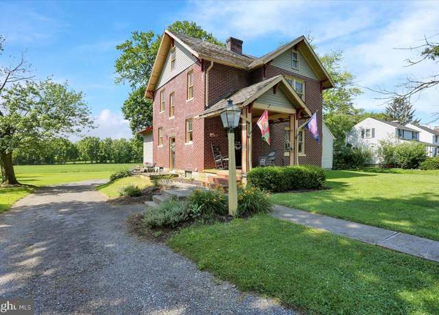 Property at 32 Kreider Ave, Lancaster, PA 17601, 3 beds, 1.5 baths