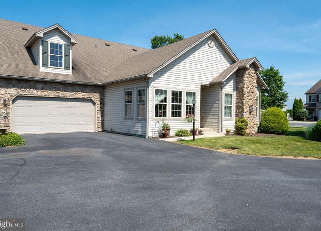 Property at 320 Brookwood Dr, Palmyra, PA 17078, 4 beds, 3 baths
