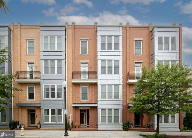 Property at 1910 Potomac Ave #102, Alexandria, VA 22301, 3 beds, 2.5 baths