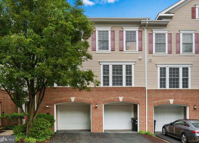 Property at 7135 Huntley Creek Pl #55, Alexandria, VA 22306, 3 beds, 2.5 baths