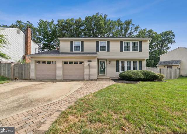 Property at 7645 Fallswood Way, Lorton, VA 22079, 4 beds, 3.5 baths