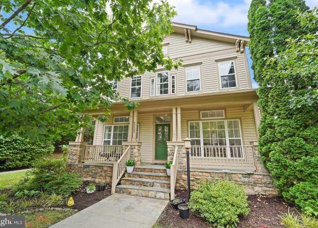 Property at 42683 Explorer Dr, Brambleton, VA 20148, 3 beds, 3.5 baths