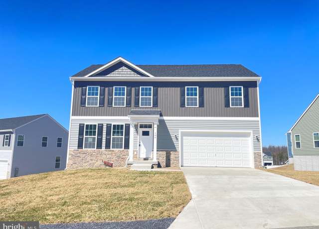 Property at 106 Thyme Way, Bunker Hill, WV 25413, 4 beds, 2.5 baths