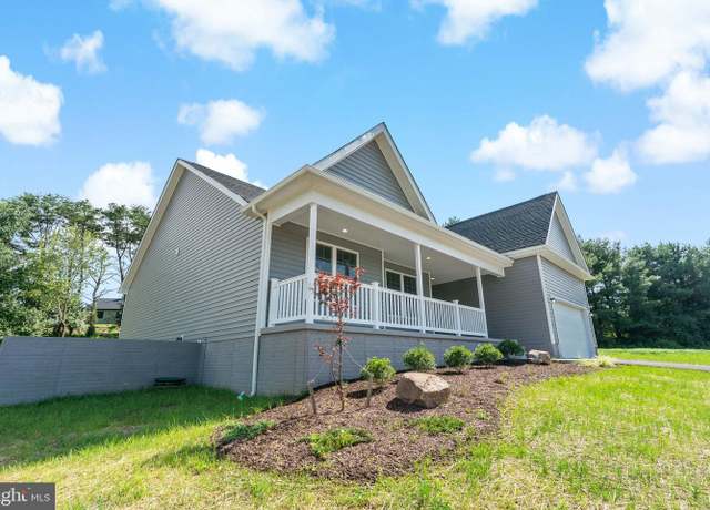 Property at 39 Mdg, Berkeley Springs, WV 25411, 3 beds, 2 baths