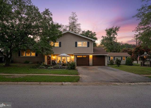 Property at 2111 Coventry Dr, Wilmington, DE 19810, 4 beds, 2.5 baths