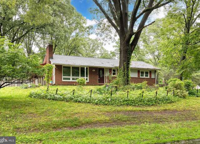 Property at 407 Stately Dr, Pasadena, MD 21122, 3 beds, 1.5 baths