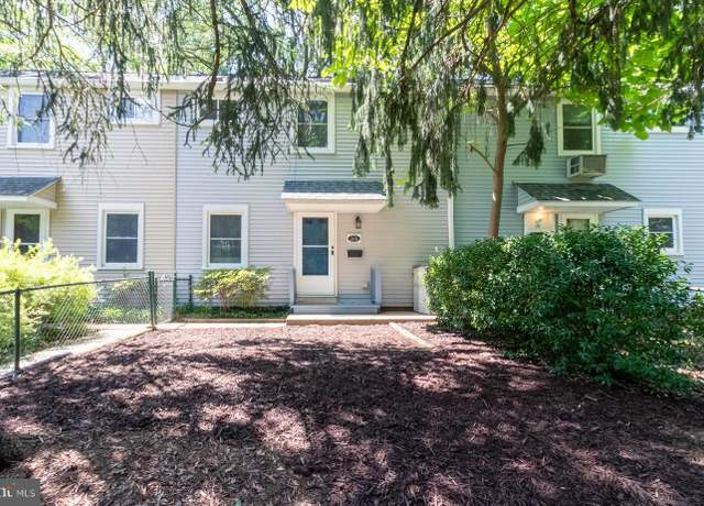 Property at 14-K Ridge Rd, Greenbelt, MD 20770, 2 beds, 1 bath