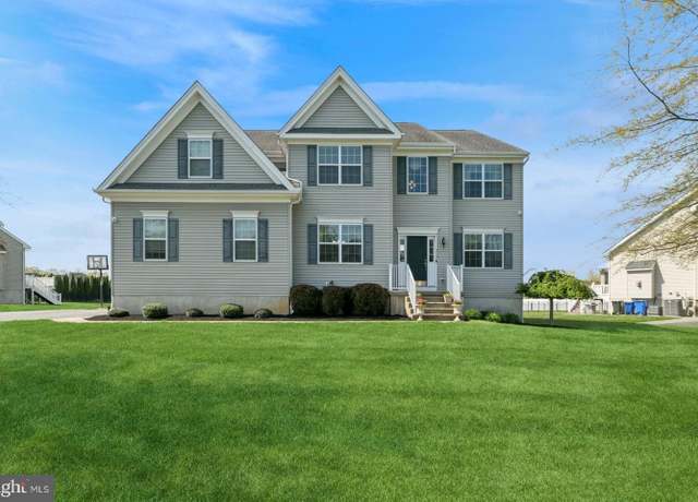 Property at 315 Crescent Dr, Bordentown, NJ 08505, 5 beds, 3 baths